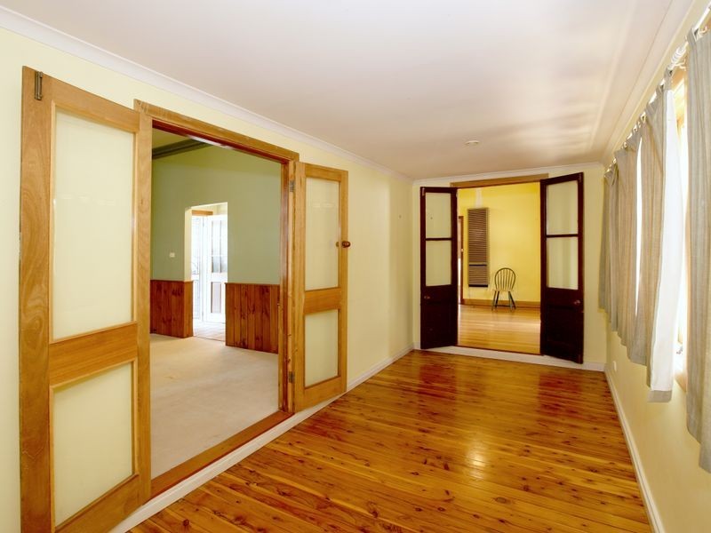 65 Bourke Street, Turvey Park NSW 2650