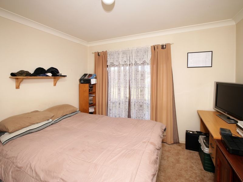 46 Karoom Drive, Glenfield Park NSW 2650