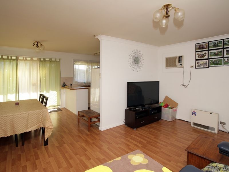 46 Karoom Drive, Glenfield Park NSW 2650