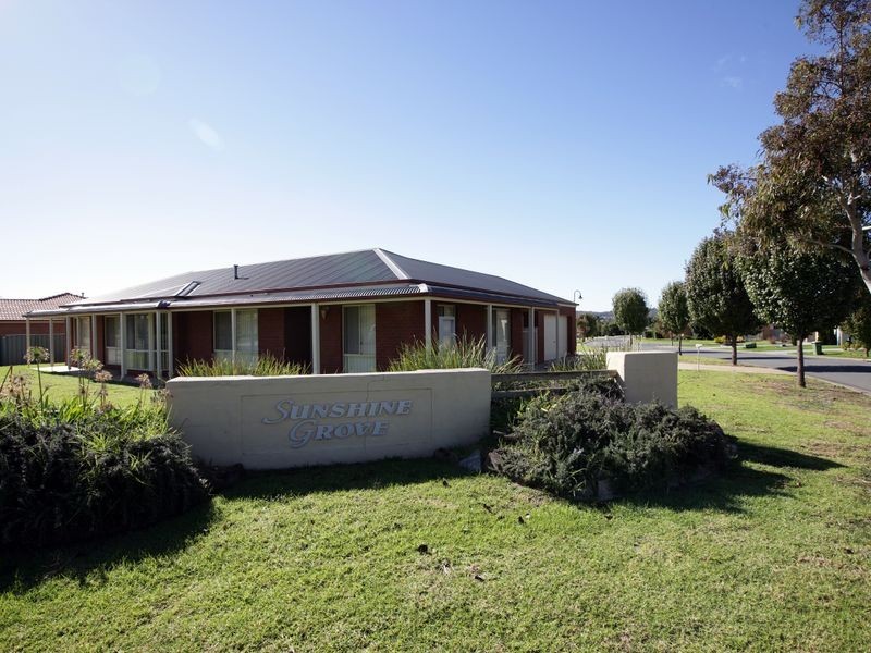 54 Yentoo Drive, Glenfield Park NSW 2650