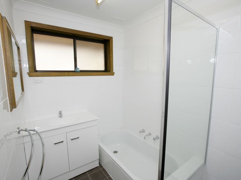 113 Mckell Avenue, Mount Austin NSW 2650