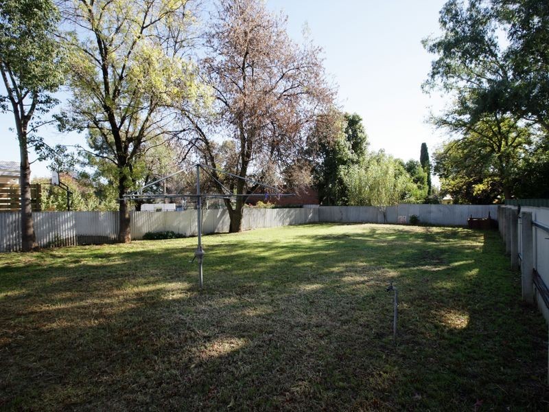 91 Urana Street, Turvey Park NSW 2650