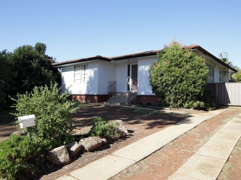 56 Connorton Avenue, Ashmont NSW 2650