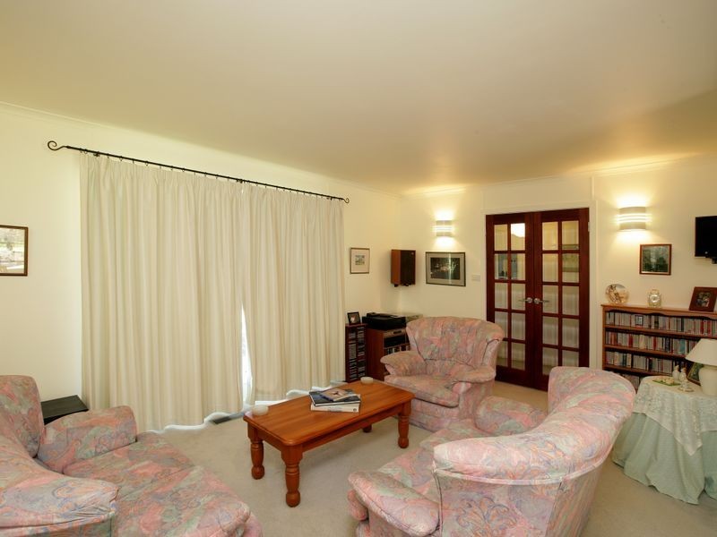 1/ Norman Street, The Rock NSW 2655