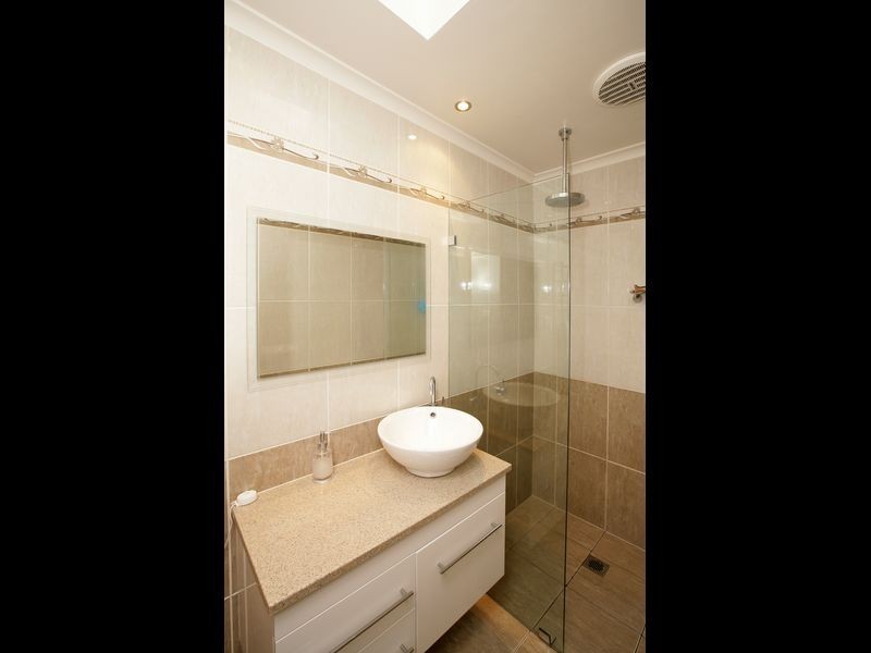 1/ Norman Street, The Rock NSW 2655