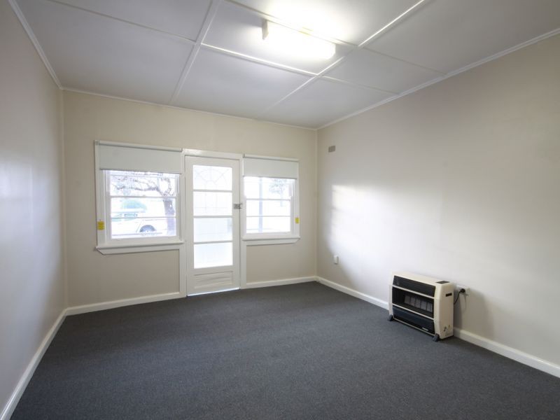 210 Kincaid Street, Wagga Wagga NSW 2650