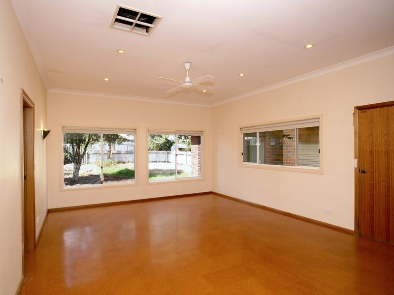 54 Hardy Avenue, Wagga Wagga NSW 2650