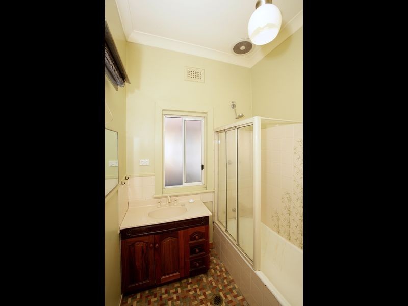 54 Hardy Avenue, Wagga Wagga NSW 2650