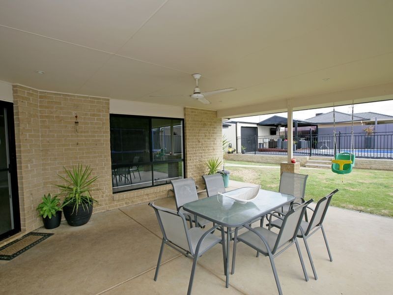 14 Barrima Drive, Glenfield Park NSW 2650