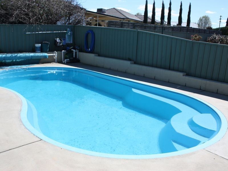 4 Bokara Place, Glenfield Park NSW 2650
