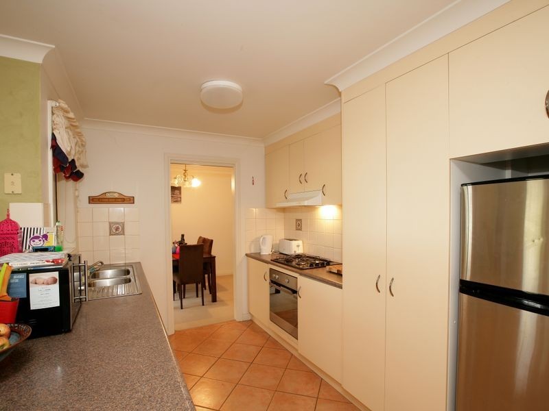 4 Bokara Place, Glenfield Park NSW 2650