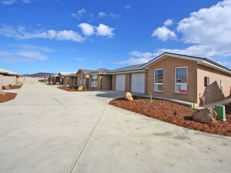 11/6-14 Mirrul Street, Glenfield Park NSW 2650