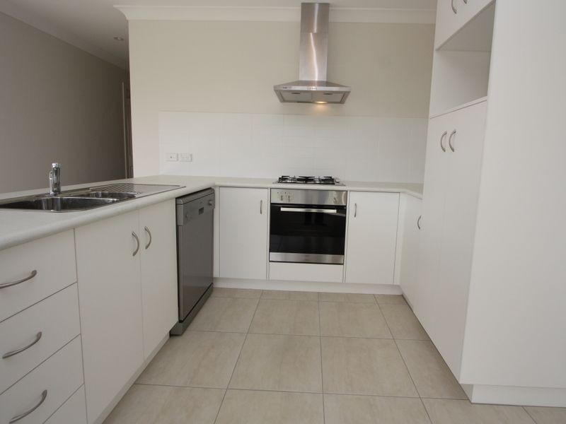 13/6-14 Mirrul Street, Glenfield Park NSW 2650