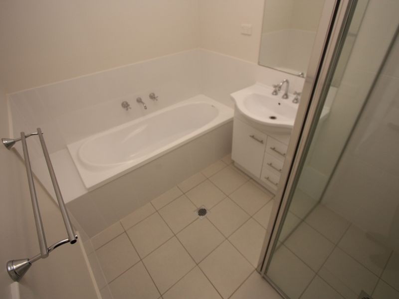 13/6-14 Mirrul Street, Glenfield Park NSW 2650
