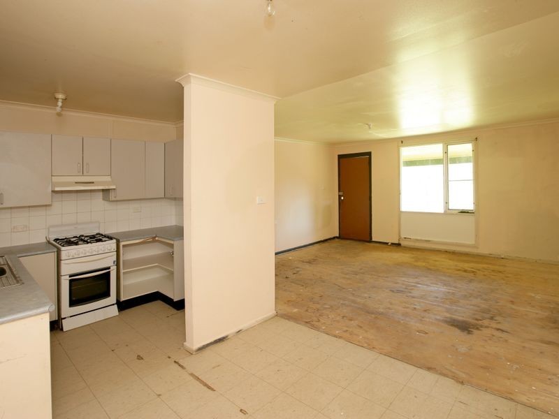 7 Flynn Place, Tolland NSW 2650