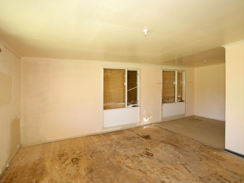 7 Flynn Place, Tolland NSW 2650