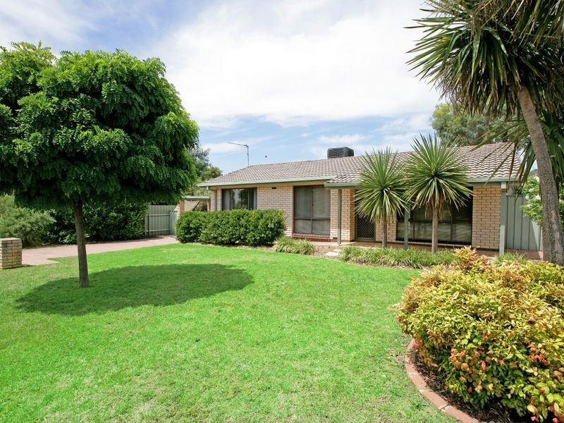 4 Eldershaw Drive, Forest Hill NSW 2651