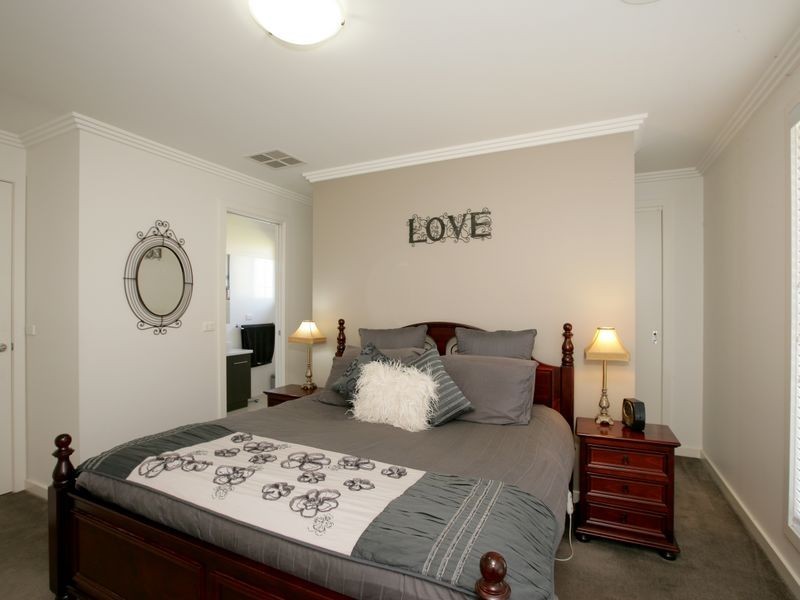 26 Bogong Crescent, Tatton NSW 2650