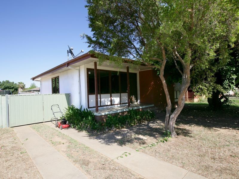 13 Toy Place, Tolland NSW 2650