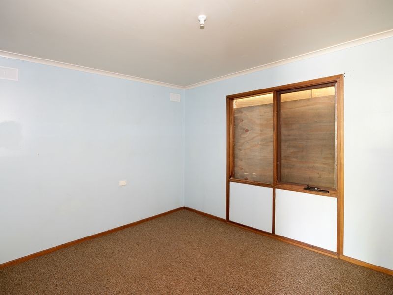 13 Toy Place, Tolland NSW 2650