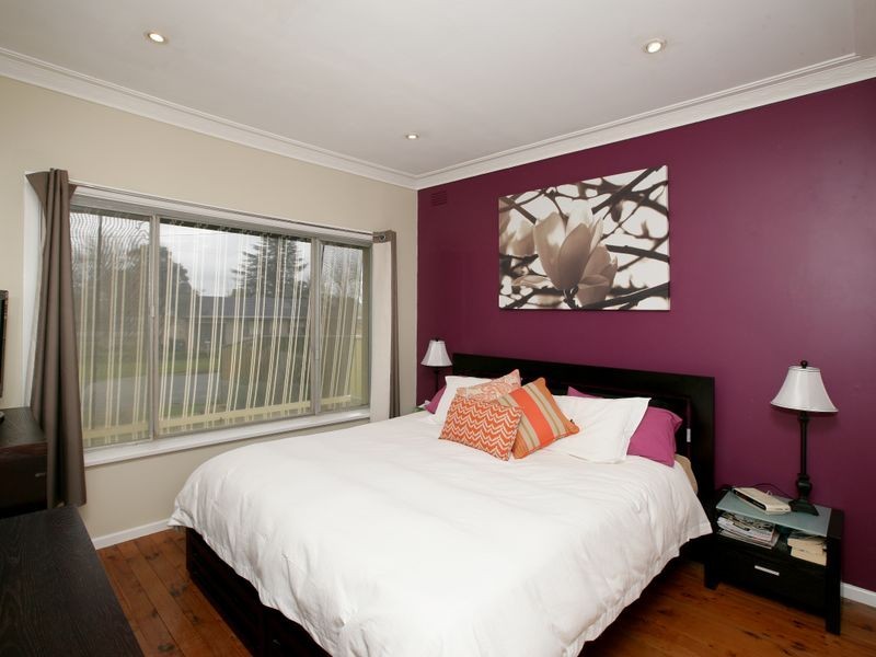 3 Nixon Crescent, Tolland NSW 2650