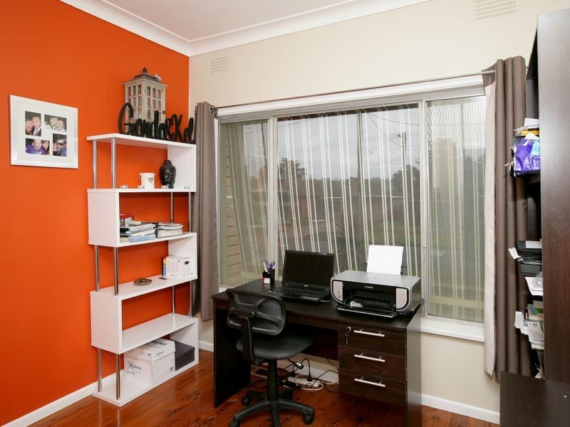 3 Nixon Crescent, Tolland NSW 2650