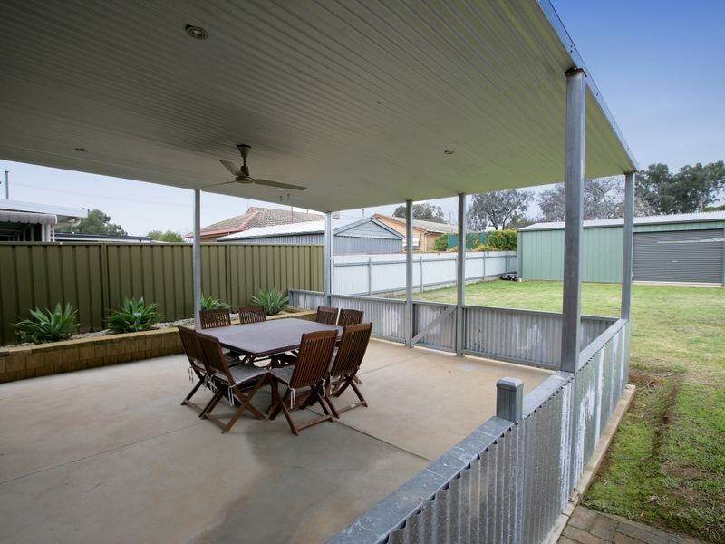 3 Nixon Crescent, Tolland NSW 2650