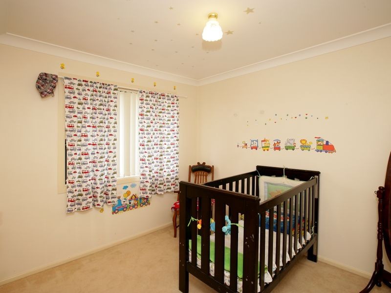 74 Veale Street, Ashmont NSW 2650