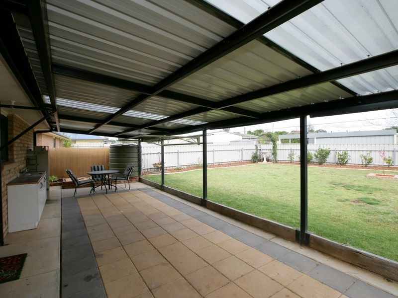 74 Veale Street, Ashmont NSW 2650