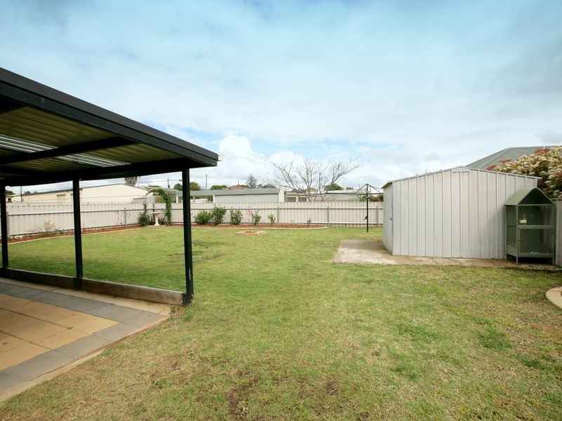 74 Veale Street, Ashmont NSW 2650