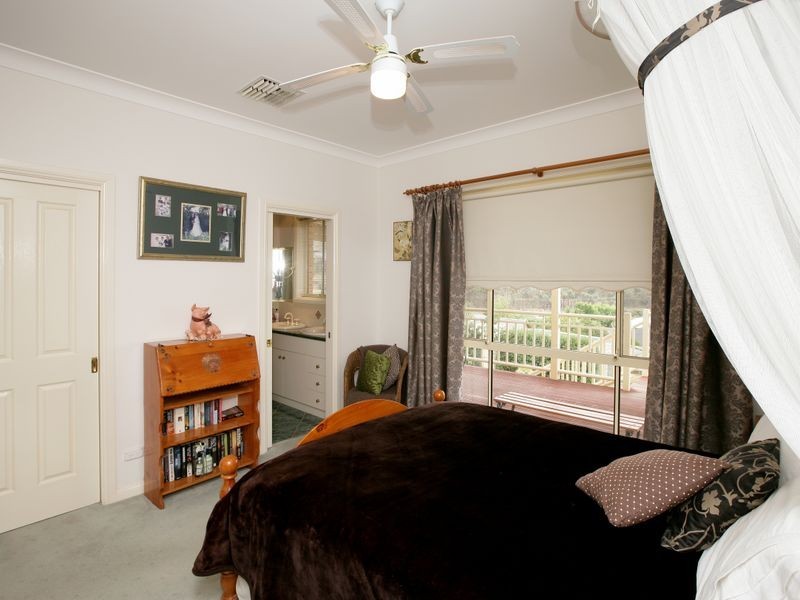 5 Clifton Street, Bourkelands NSW 2650