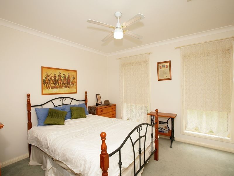 5 Clifton Street, Bourkelands NSW 2650