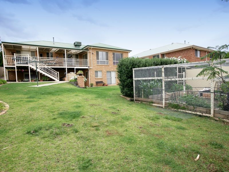 5 Clifton Street, Bourkelands NSW 2650