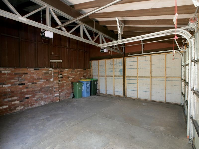 8 Truman Avenue, Tolland NSW 2650