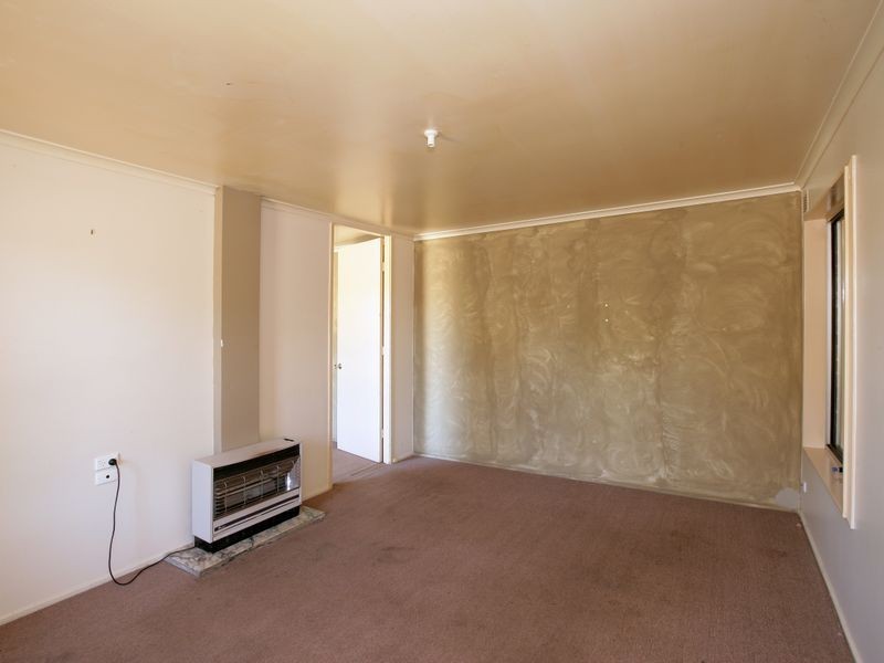 134 Raye Street, Tolland NSW 2650