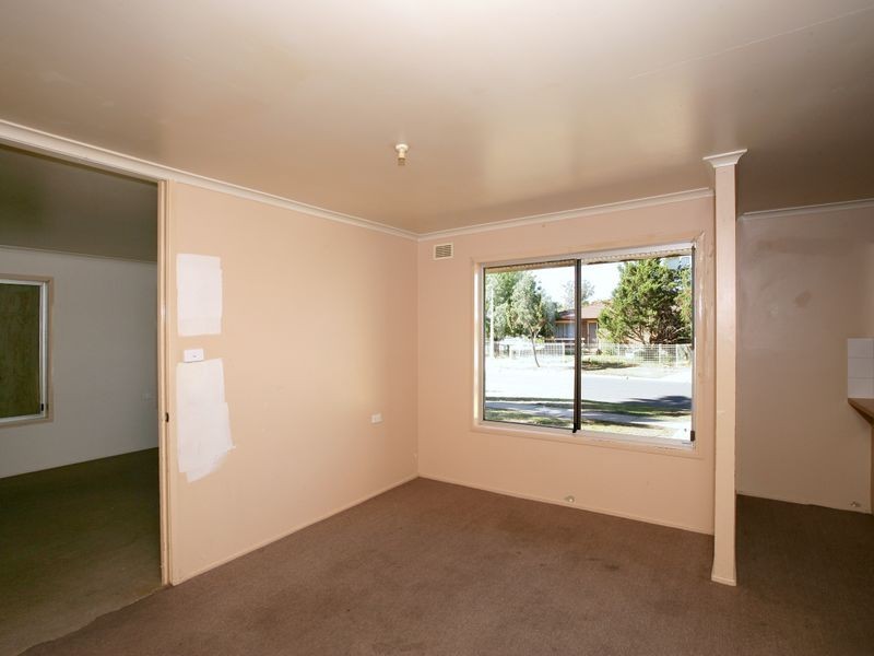 134 Raye Street, Tolland NSW 2650