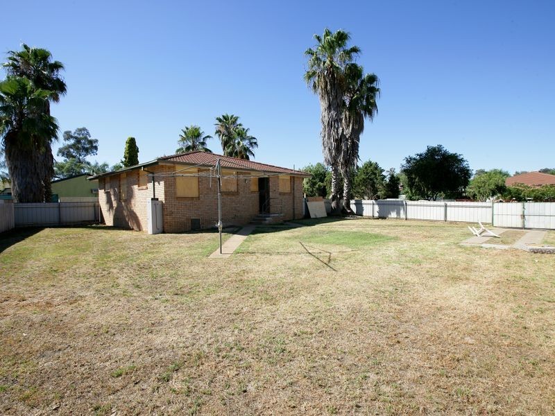 134 Raye Street, Tolland NSW 2650