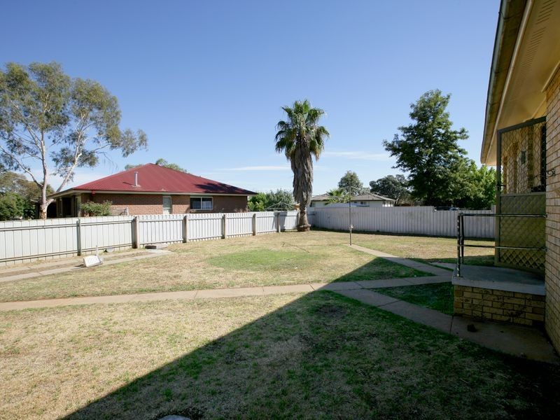 134 Raye Street, Tolland NSW 2650