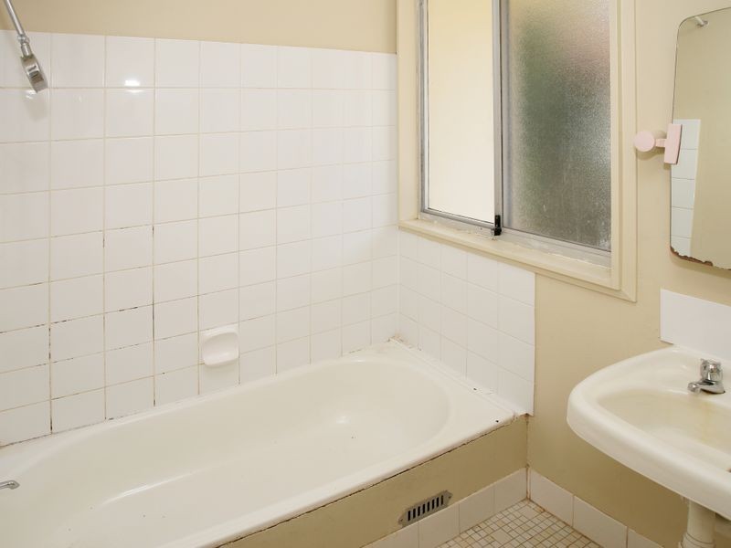 23 Adams Street, Ashmont NSW 2650