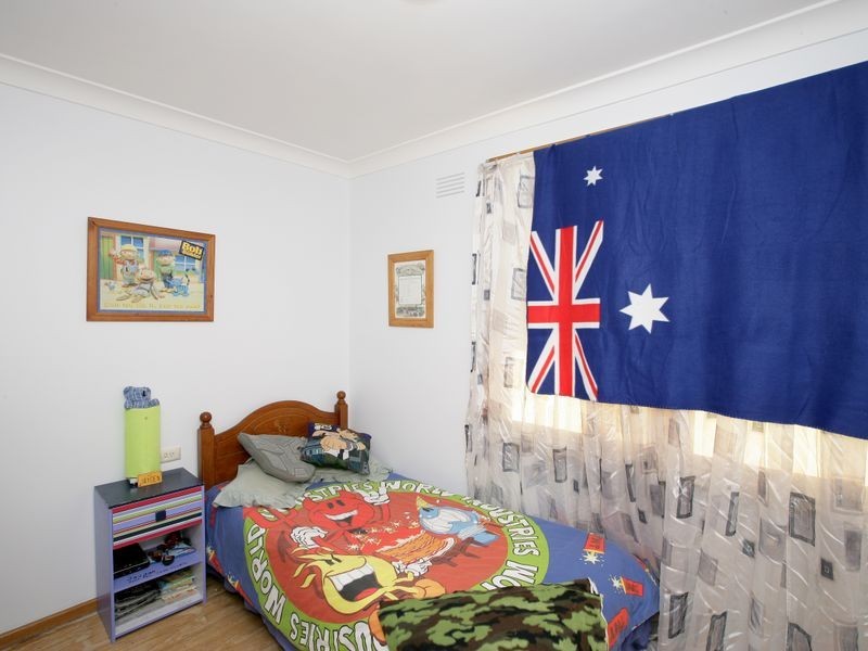 18 Tichborne Crescent, Kooringal NSW 2650