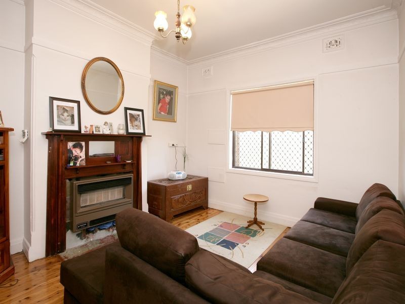 9 Roma Street, Wagga Wagga NSW 2650