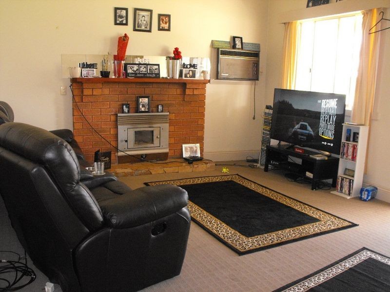 35 Mimosa Street, Coolamon NSW 2701