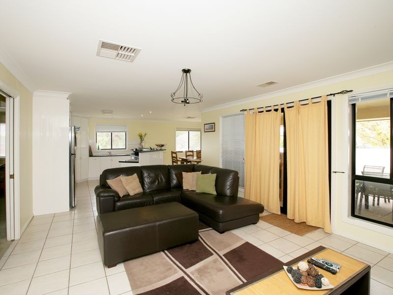 17 Fitzroy Street, Tatton NSW 2650