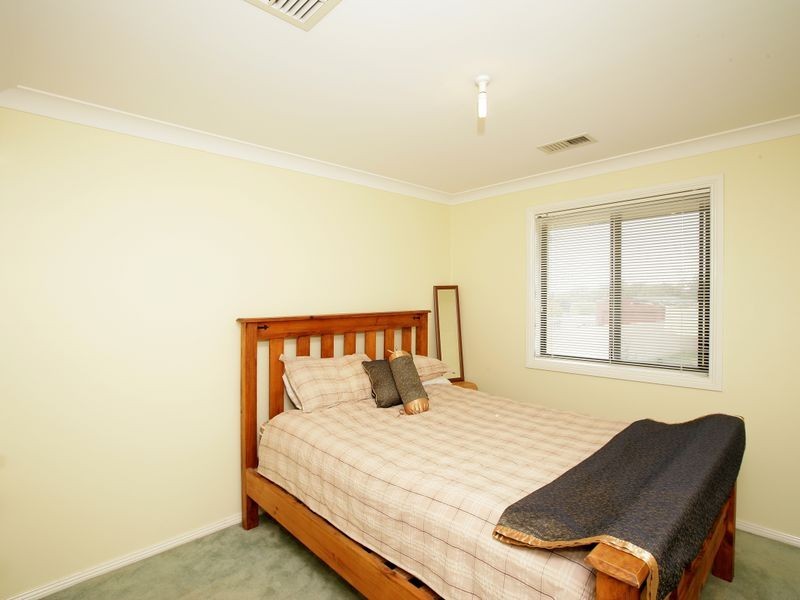 17 Fitzroy Street, Tatton NSW 2650