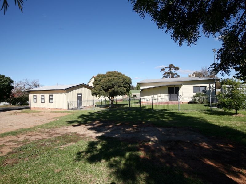 Crn Stanley and Paull Streets, Kooringal NSW 2650