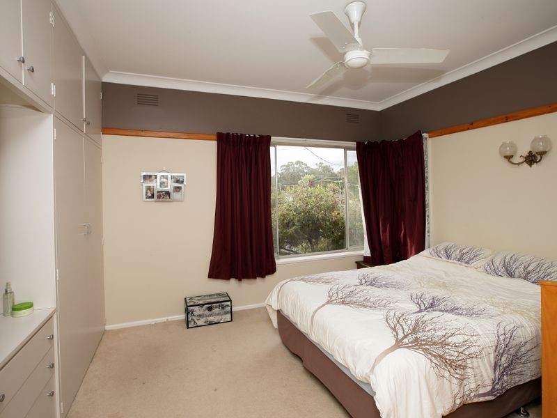 30 Waranga Avenue, Mount Austin NSW 2650