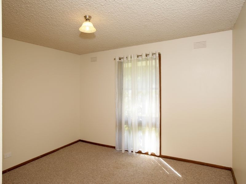 6 Sherwood Avenue, Kooringal NSW 2650