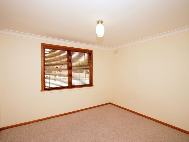 52 Hely Avenue, Turvey Park NSW 2650