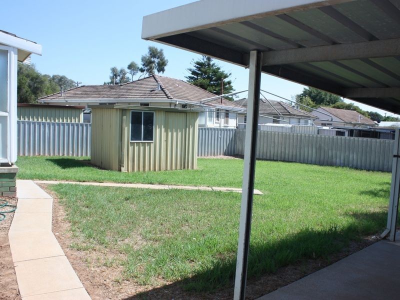 11 Sepik Road, Ashmont NSW 2650