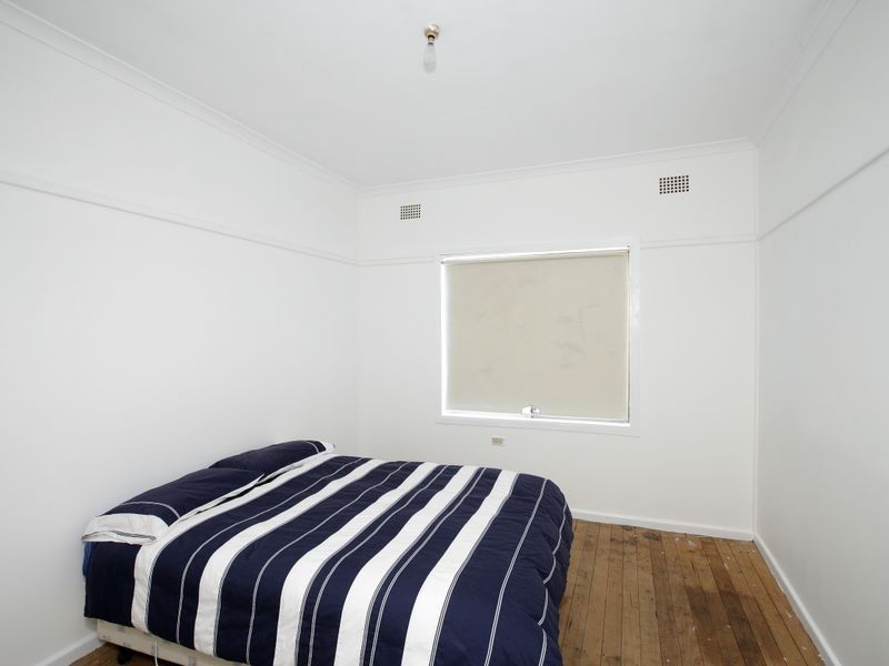 9 Macquarie Street, Mount Austin NSW 2650